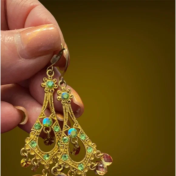 🌠Long Earrings Gold/Brass Toned🌠 - Picture 2 of 2